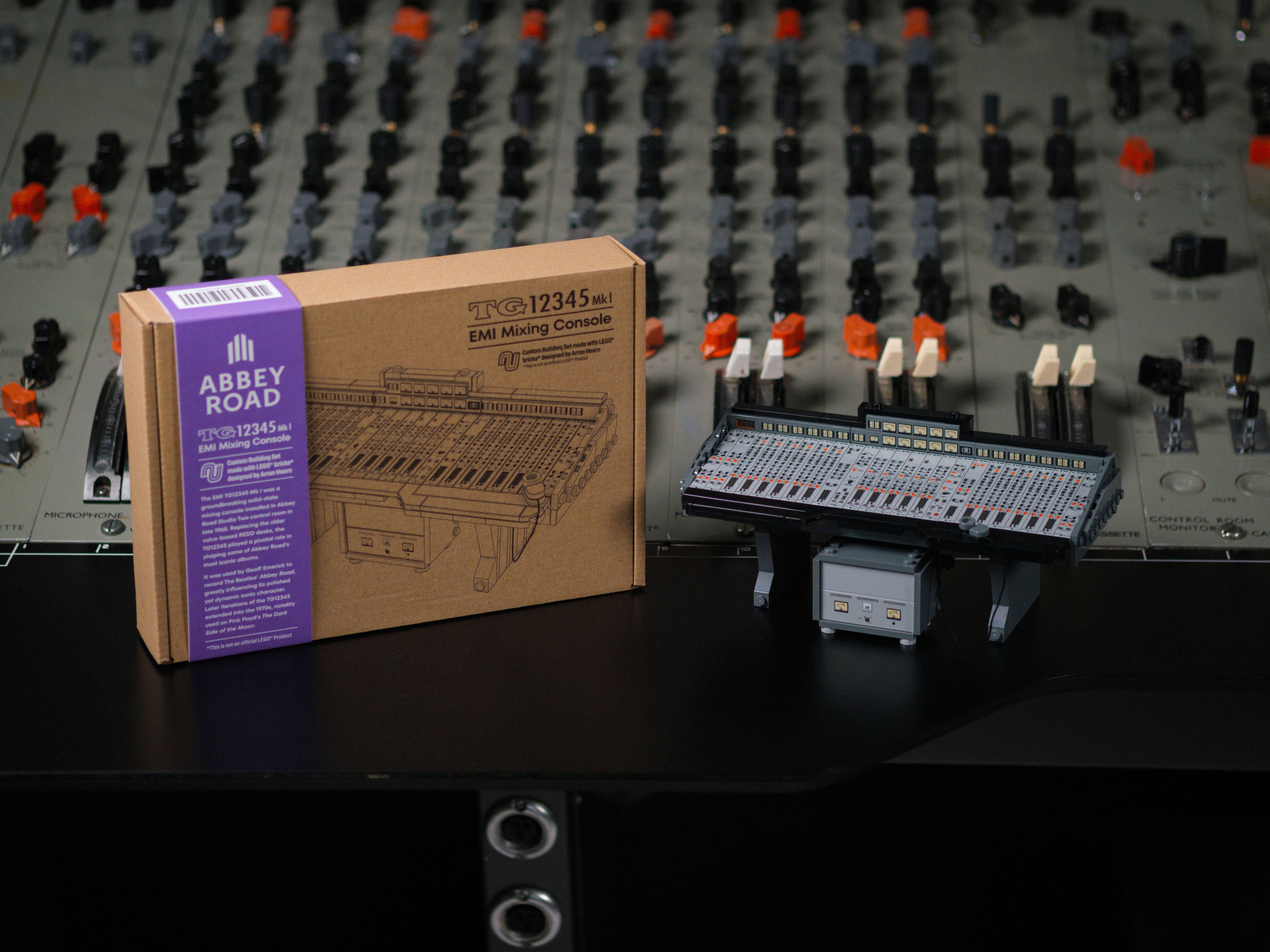 Abbey Road Studios - EMI TG12345 Mk I Mixing Console Custom Building Set