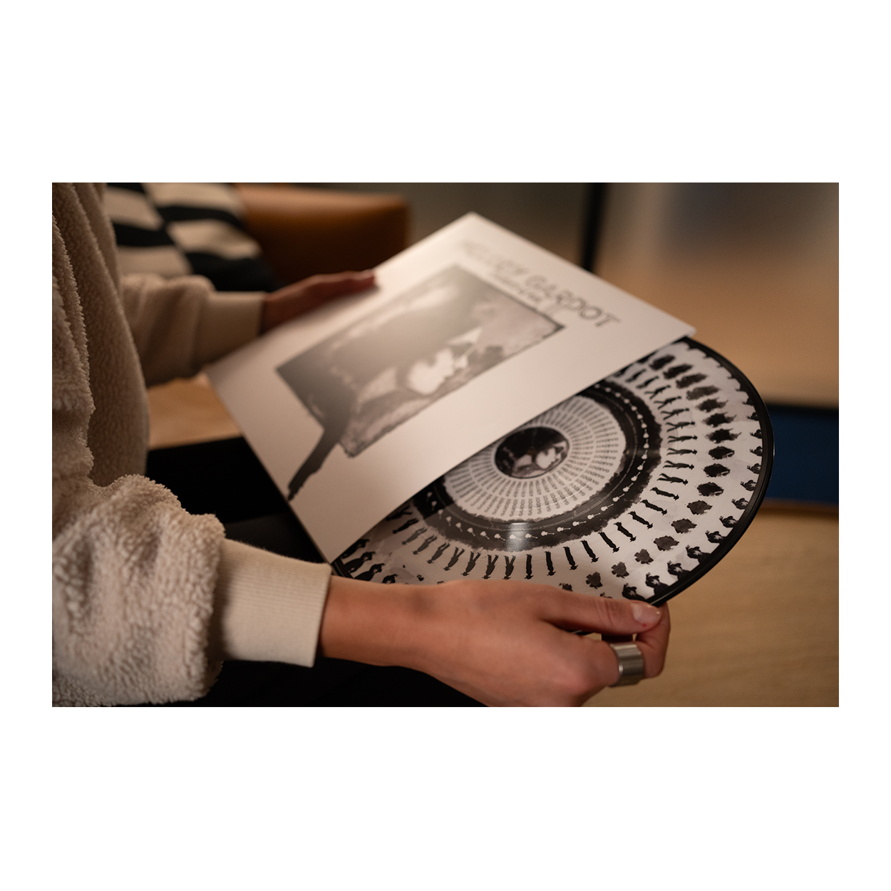 Melody Gardot - Currency Of Man - 10 Year Anniversary (Zoetrope Vinyl)